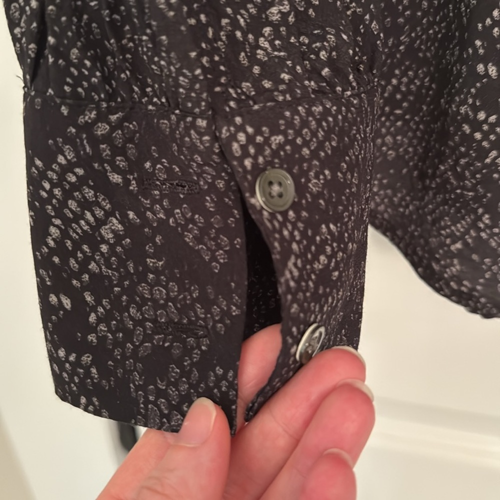 Rails Roslyn Slate Python Women’s Long Sleeve Blo… - image 6